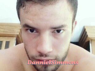 Danniel_Simmons