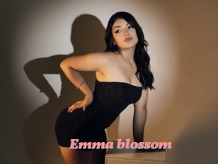 Emma_blossom