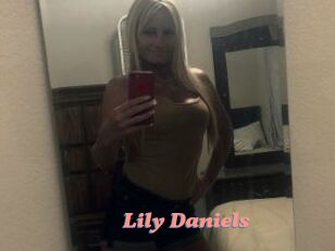 Lily_Daniels