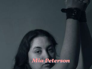Mia_Peterson