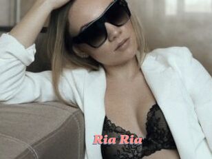 Ria_Ria