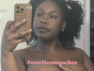 Sweetiesmooches